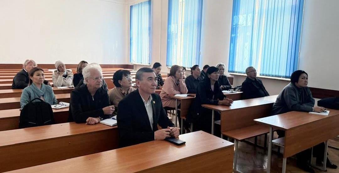 КТЖИ институтунда кыргыз тилинен тестирлөөгө даярдоо максатында семинар өткөрүлдү
