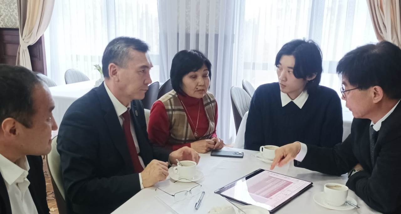 Профессора Университета Кемён провели воркшоп для ППС ИКТИИ