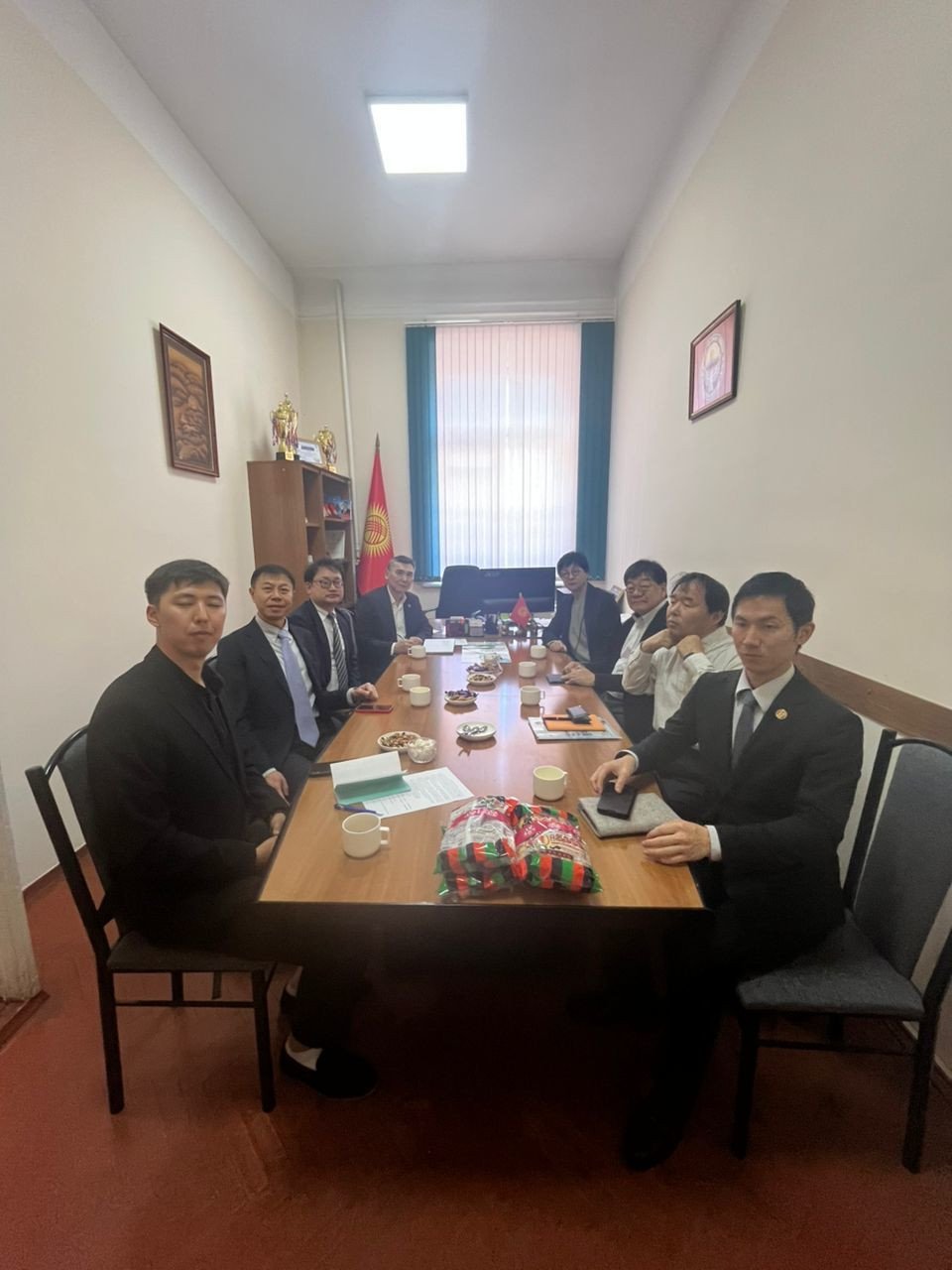 КТЖИИге Япониянын «Sys Holdings Group» компаниясынын директору Хироки Судзуки мырза баштаган делегация келди